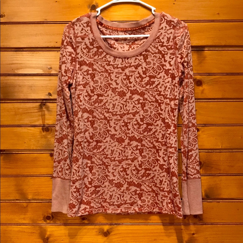 Women’s shirt